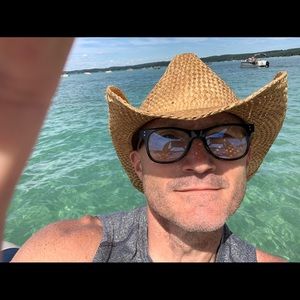 Meet your Posher, Matthew